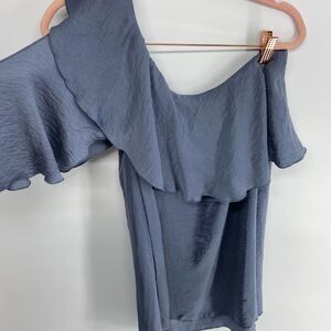 spirit of grace one shoulder shimmery flouncy shift dress womens medium